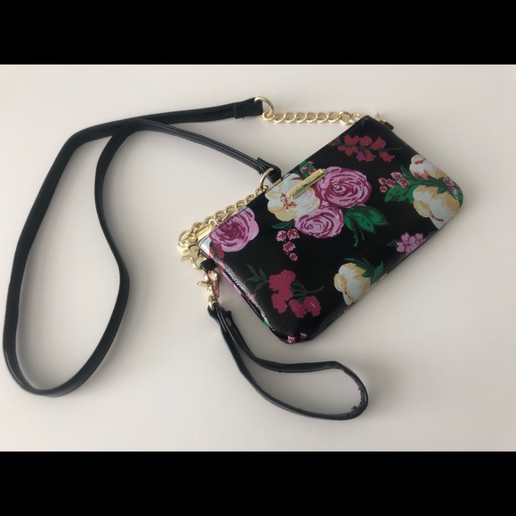 Betsey Johnson Handbags - BETSEY JOHNSON FLORAL CROSS BAG  CHARGING BANK